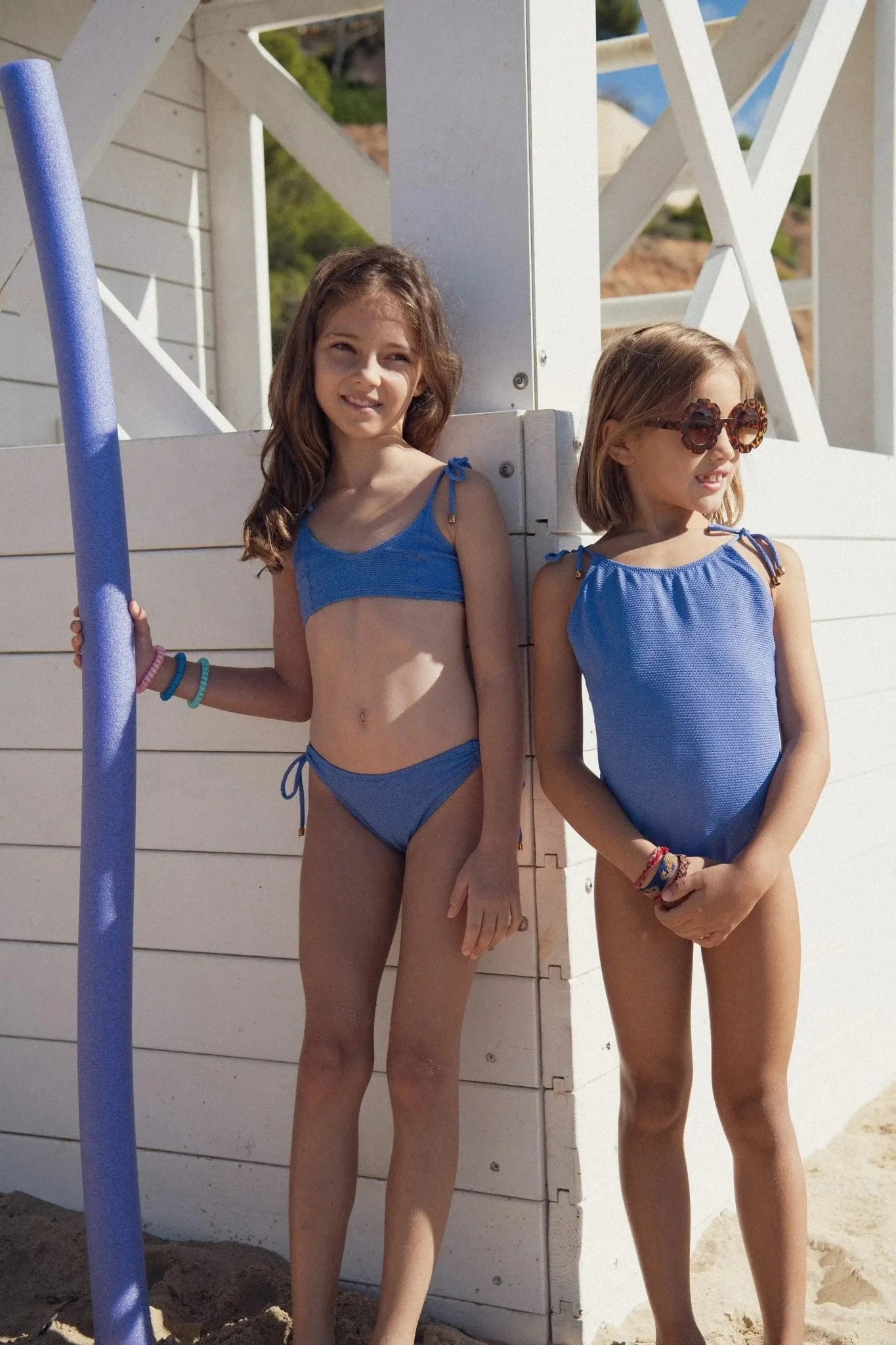 Maillot de bain deux pièces fille, piqué porcelaine/or | BAHAMAS 2P - Image 4