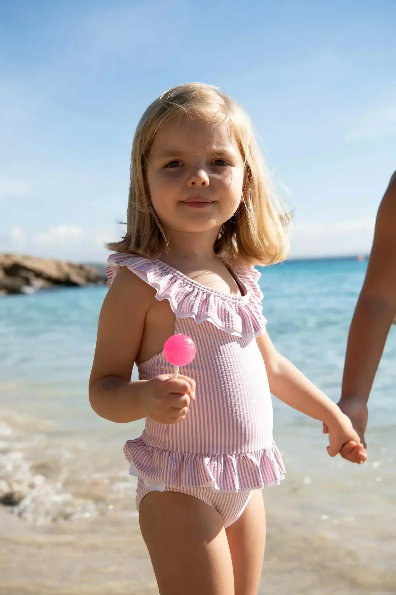 Maillot de bain une pièce fille à volants lilas | CANDY 1P - Image 3